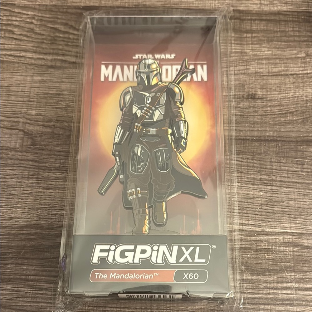XL The Mandalorian Black Collectible FigPin